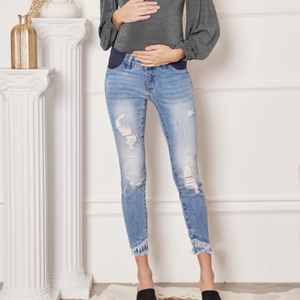 KanCan Penn Maternity Ankle Skinny Jeans.
